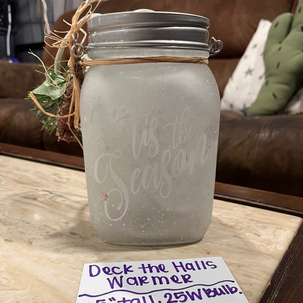 Scentsy Deck the Halls Warmer